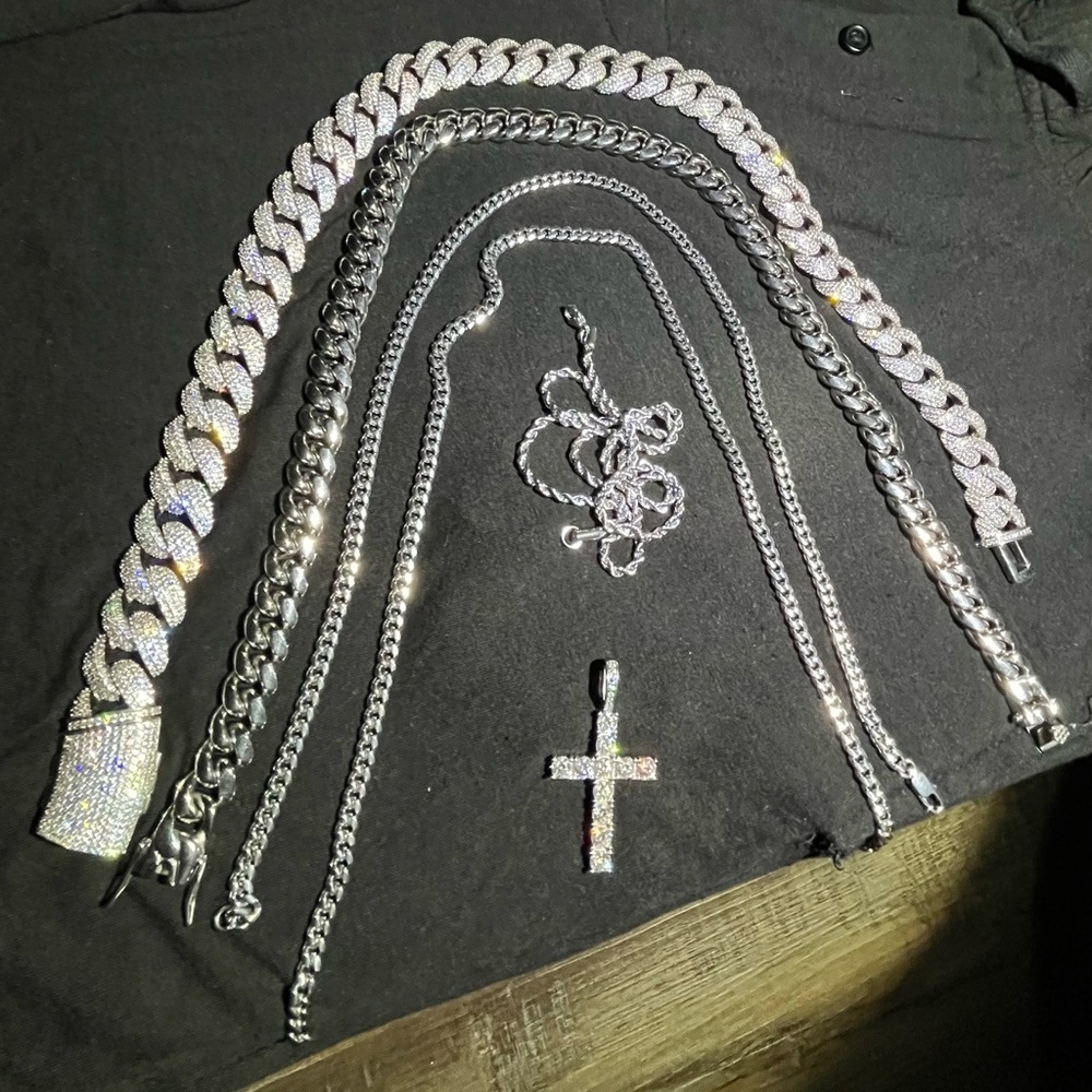 Men's “White Gold” Covered Cuban Chain Set